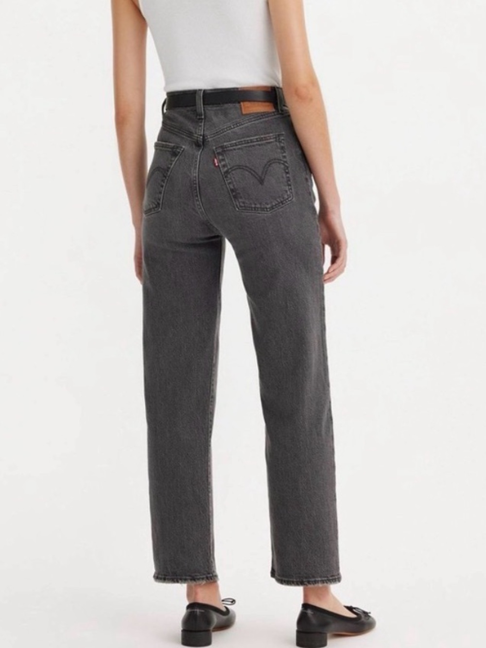 NWOT Levi's Straight-Leg Jeans in Washed Gray